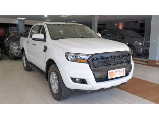 FORD RANGER 2.2 XLS 4X4 CD 16V DIESEL 4P MANUAL FORD RANGER 2.2 XLS 4X4 CD 16V DIESEL 4P MANUAL